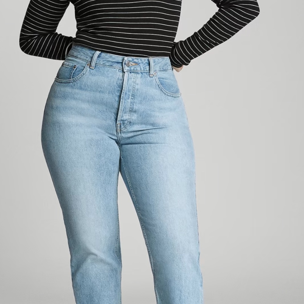 The Curvy ’90s Cheeky® Jean (26.5" Ankle) - Vintage Sunbleached Blue